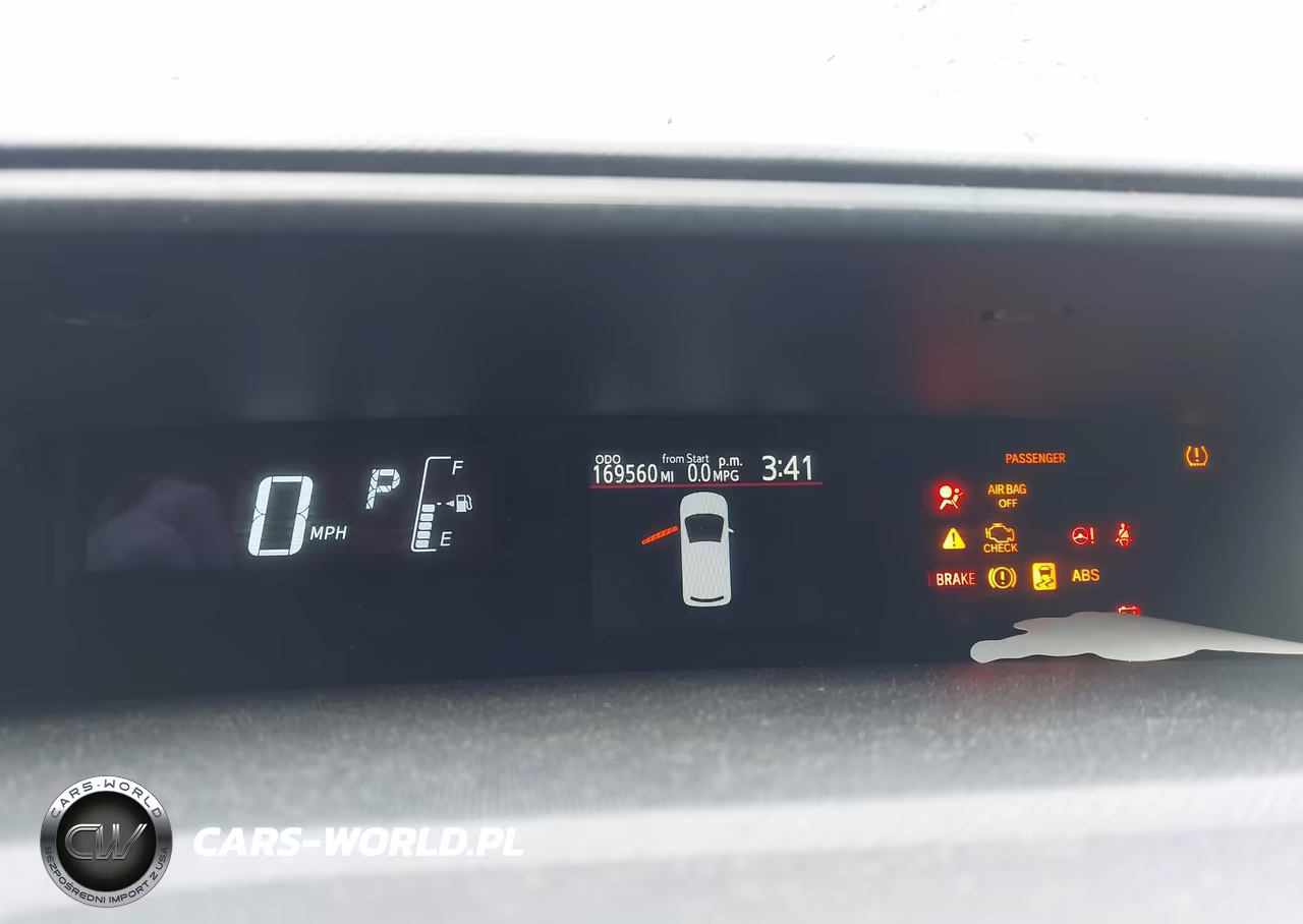 2015 Toyota Prius C Two VIN:JTDKDTB34F1113779 - 7