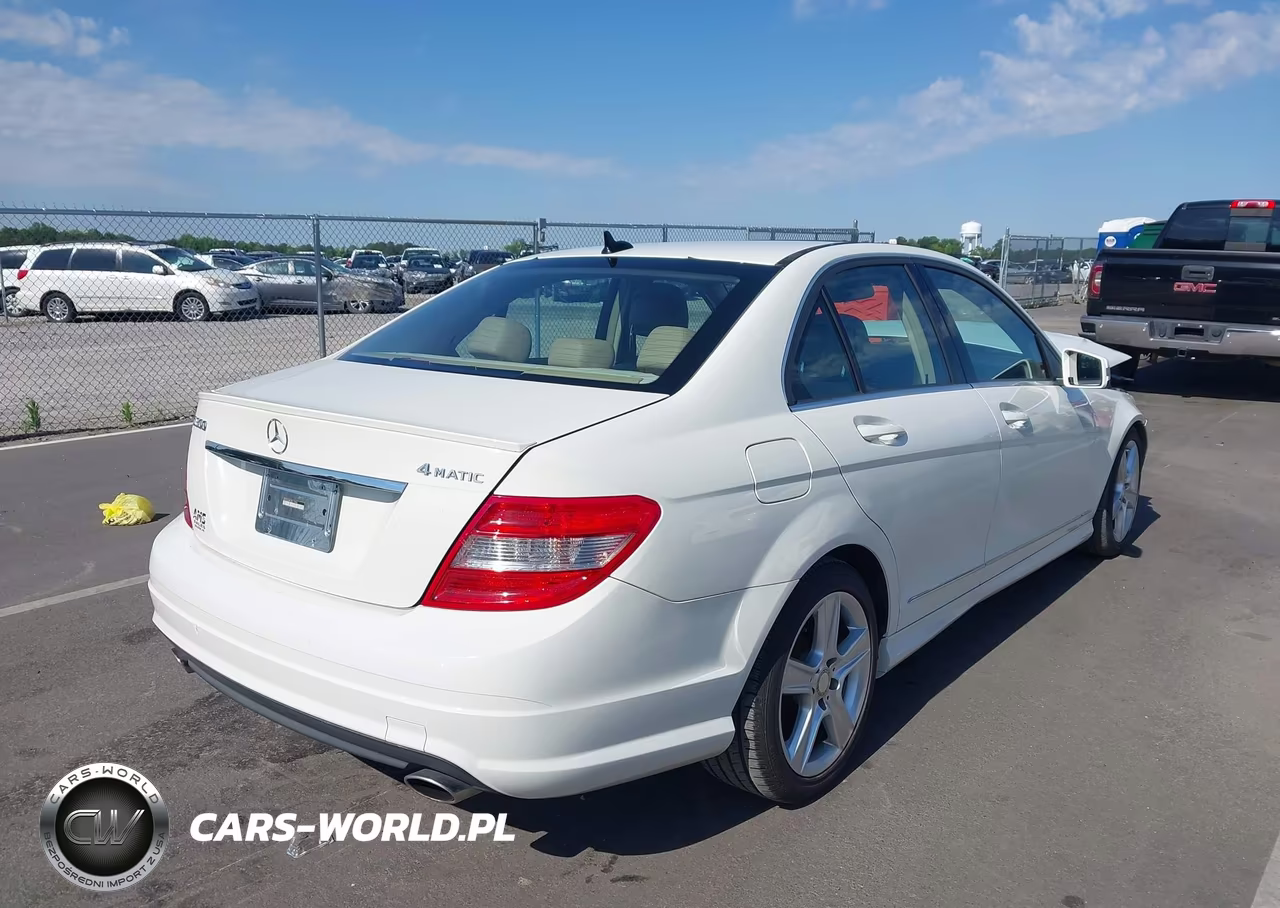 2011 Mercedes-Benz C 300 Luxury 4Matic-Sport 4Matic VIN:WDDGF8BB2BR175865 - 4