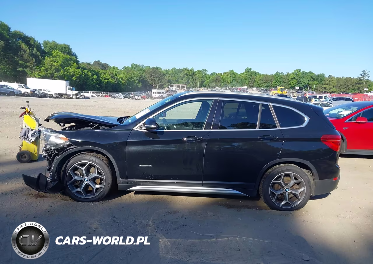 2017 BMW X1 xDrive28I VIN:WBXHT3C39H5F86011 - 14