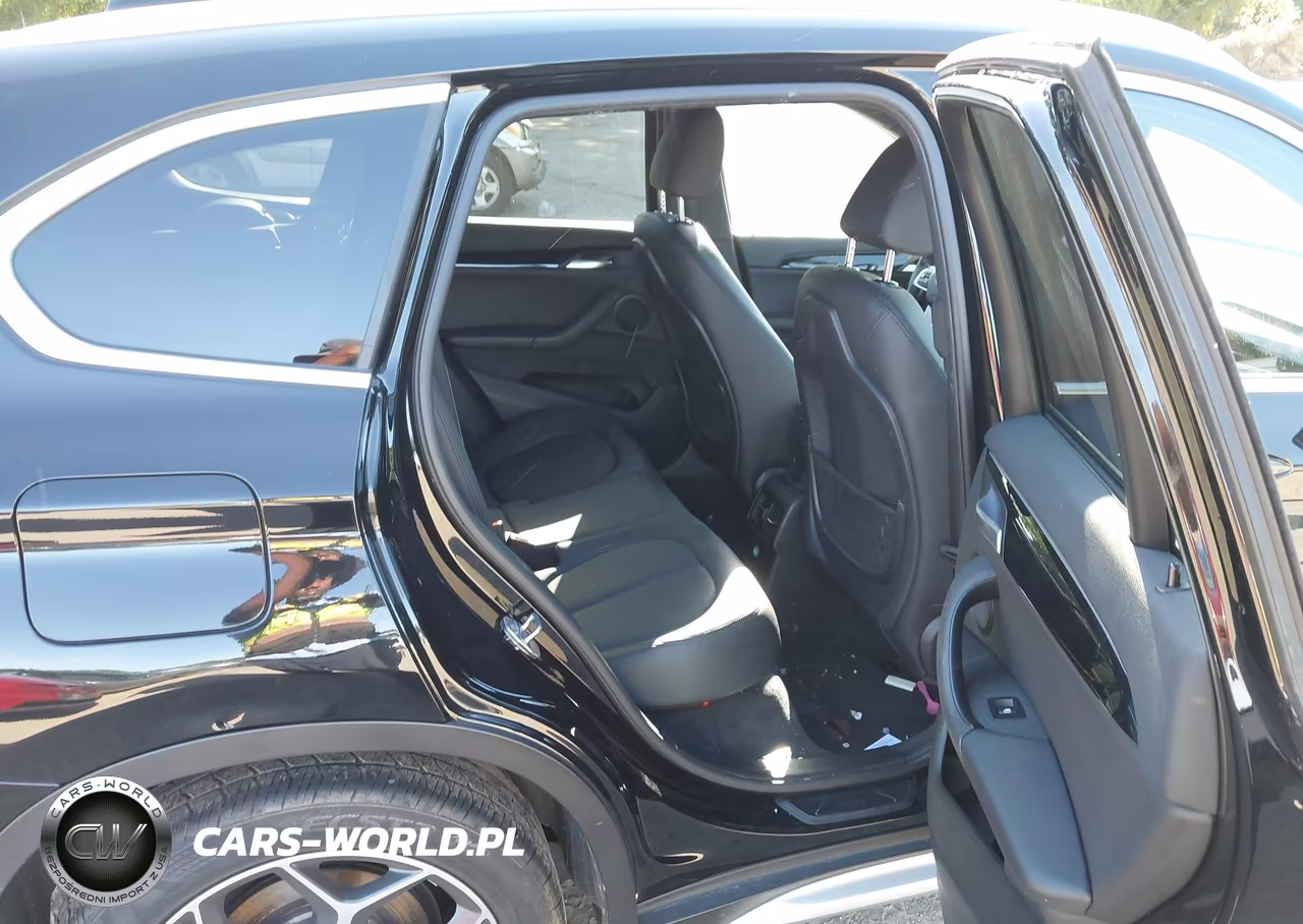 2017 BMW X1 xDrive28I VIN:WBXHT3C39H5F86011 - 8
