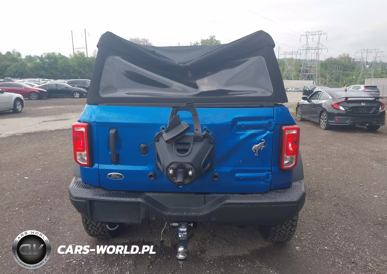 2022 Ford Bronco Black Diamond VIN:1FMDE5BH7NLB87290 - 17