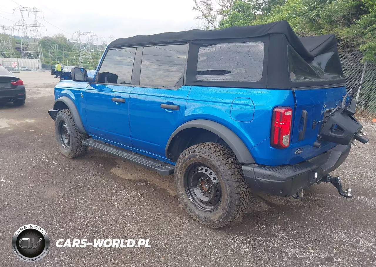 2022 Ford Bronco Black Diamond VIN:1FMDE5BH7NLB87290 - 3