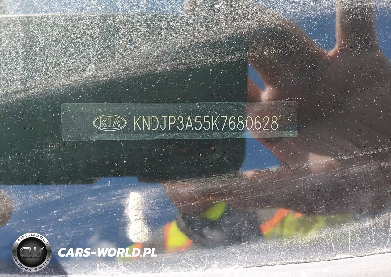 2019 Kia Soul + VIN:KNDJP3A55K7680628 - 18