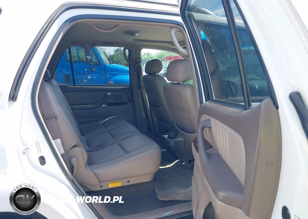 2002 Toyota Sequoia Limited V8 VIN:5TDBT48A72S135741 - 8