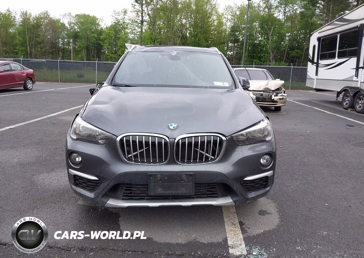 2018 BMW X1 xDrive28I VIN:WBXHT3C33J5K27627 - 12