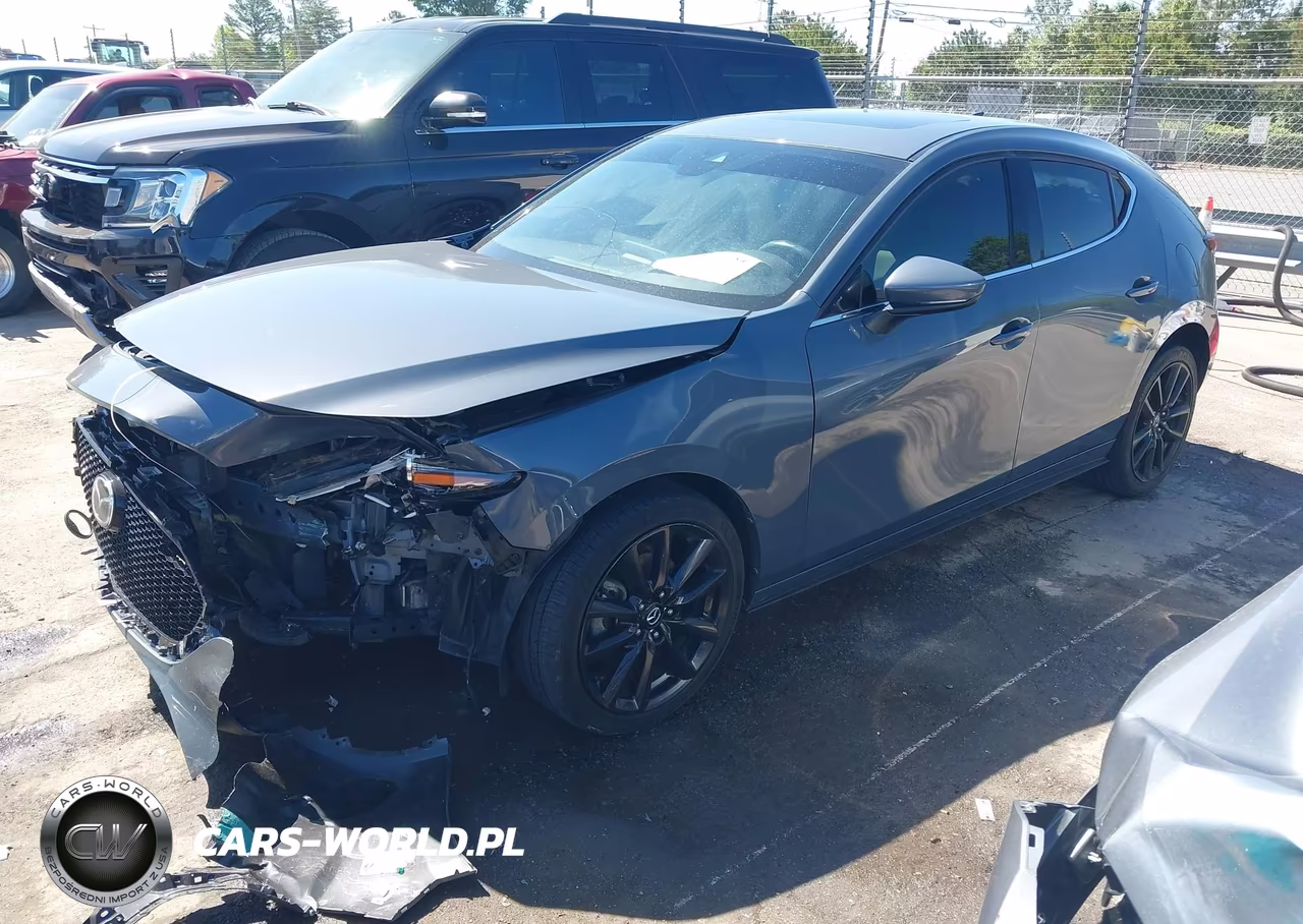 2019 Mazda Mazda3 Premium Package VIN:JM1BPBNM1K1122648 - 2