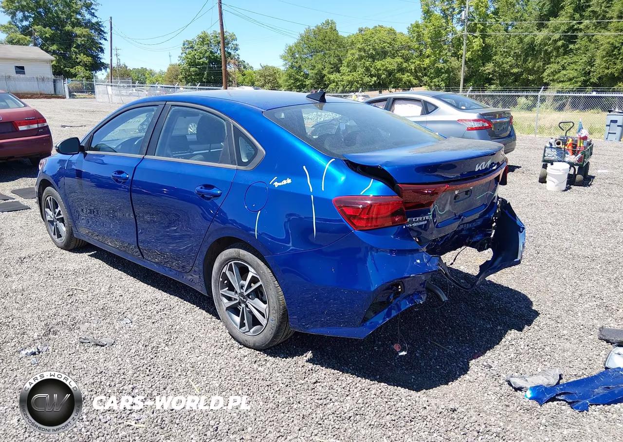 2024 Kia Forte Lxs VIN:3KPF24AD1RE725866 - 3