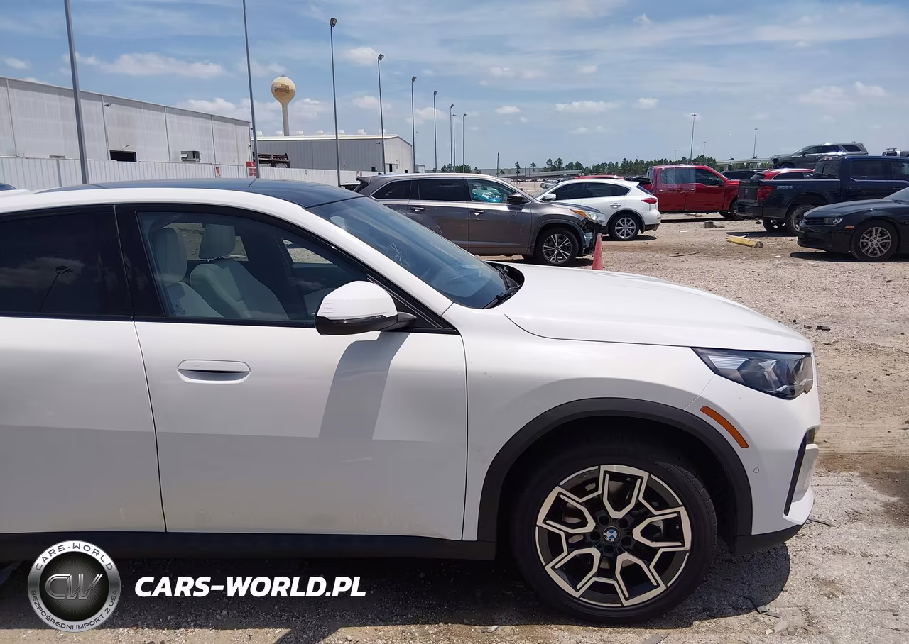 2026 BMW X2 xDrive28I VIN:WBX63GM07T5473473 - 13