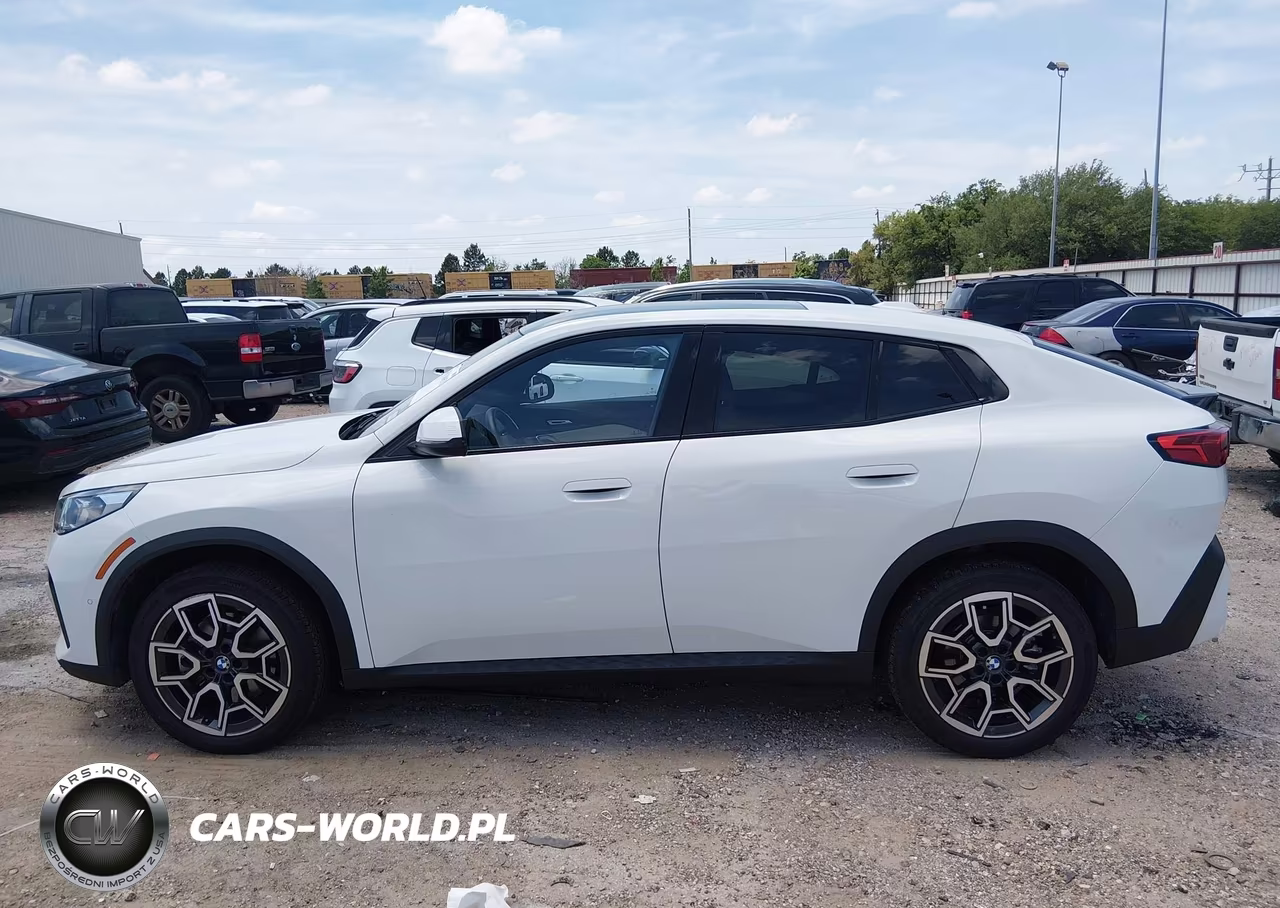 2026 BMW X2 xDrive28I VIN:WBX63GM07T5473473 - 14