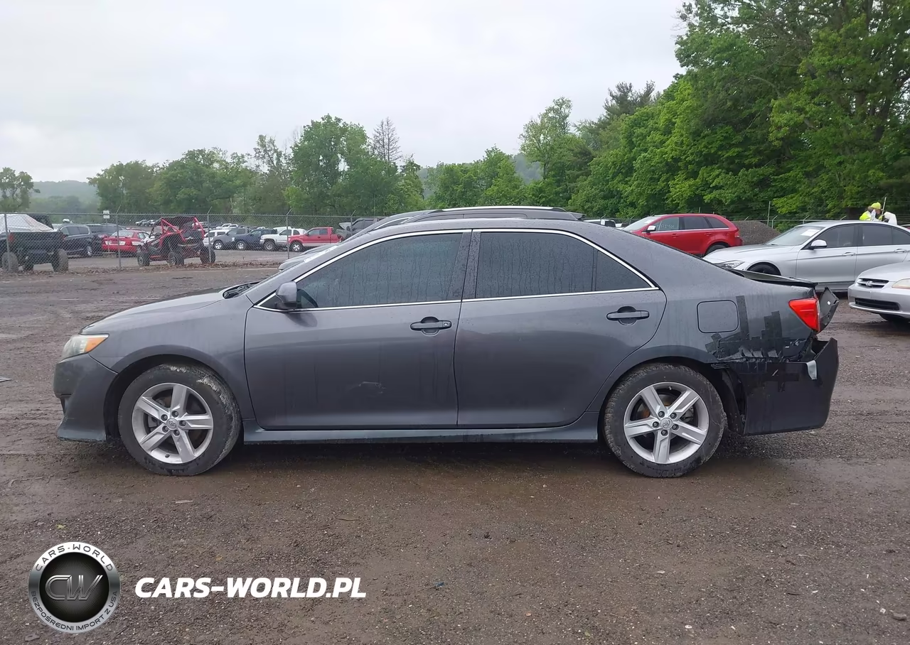 2014 Toyota Camry Se VIN:4T1BF1FK0EU459448 - 14