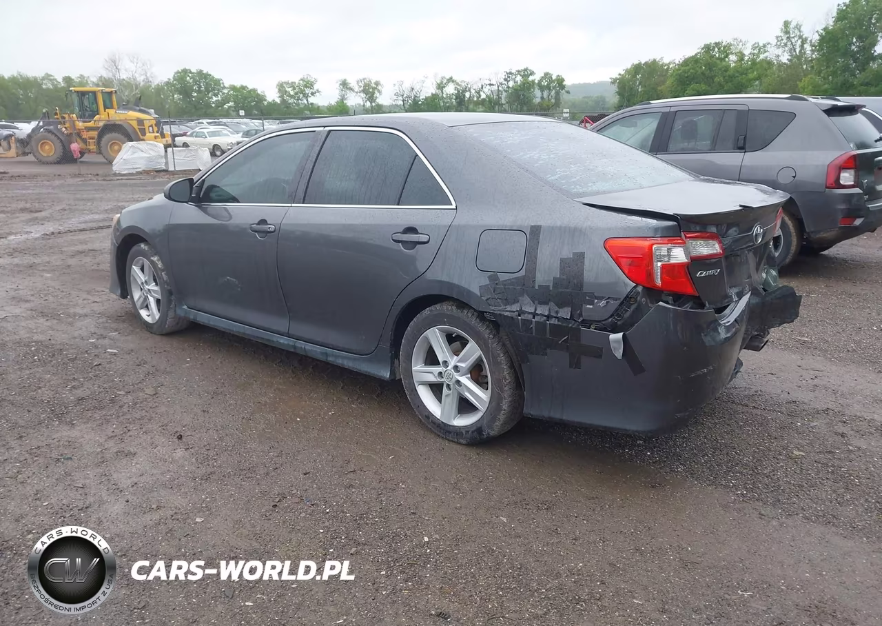2014 Toyota Camry Se VIN:4T1BF1FK0EU459448 - 3
