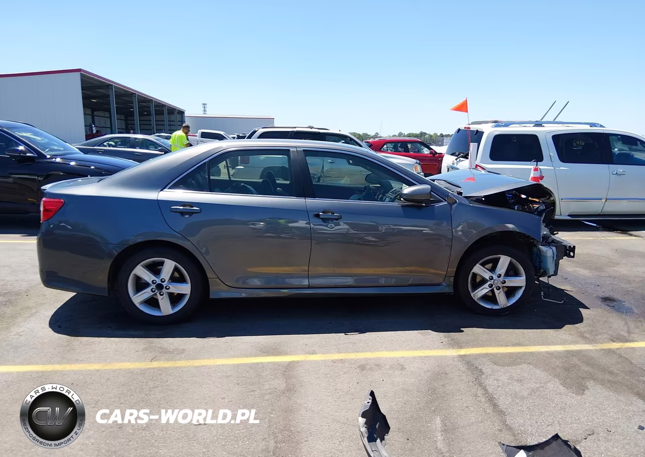 2013 Toyota Camry Se VIN:4T1BF1FK4DU284569 - 14
