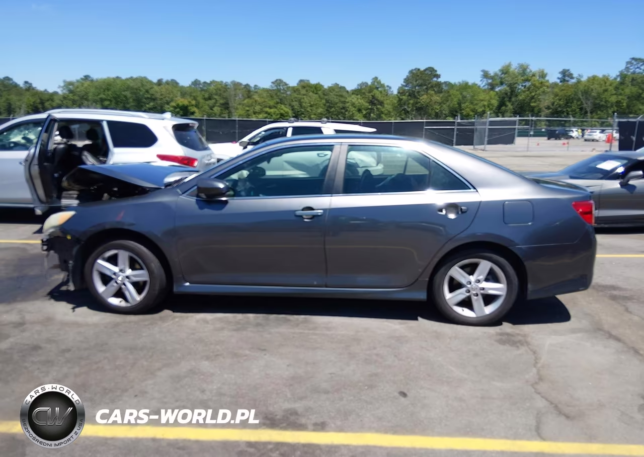 2013 Toyota Camry Se VIN:4T1BF1FK4DU284569 - 15