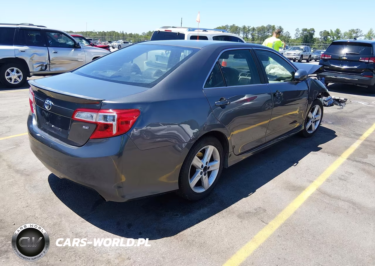 2013 Toyota Camry Se VIN:4T1BF1FK4DU284569 - 4