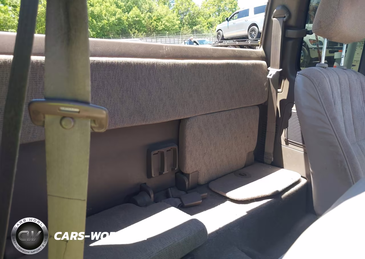 1999 Toyota Tacoma VIN:4TAWN72N9XZ551140 - 8