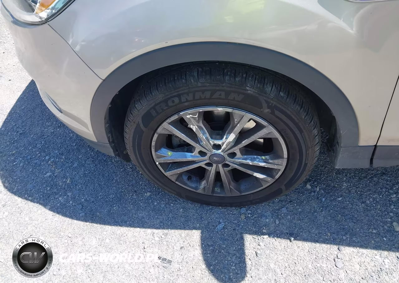 2017 Ford Escape Se VIN:1FMCU9G98HUA28431 - 12