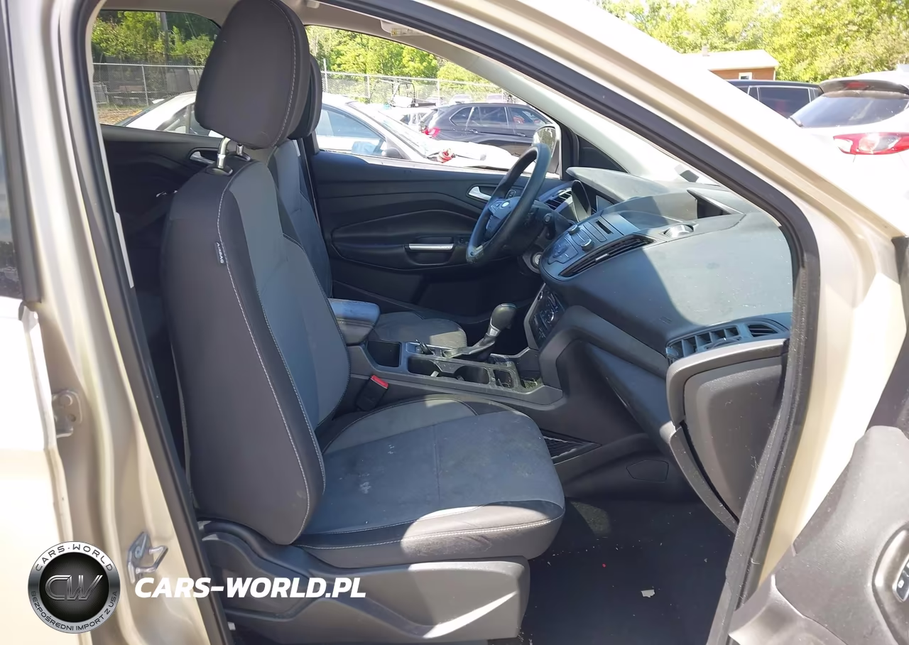 2017 Ford Escape Se VIN:1FMCU9G98HUA28431 - 5