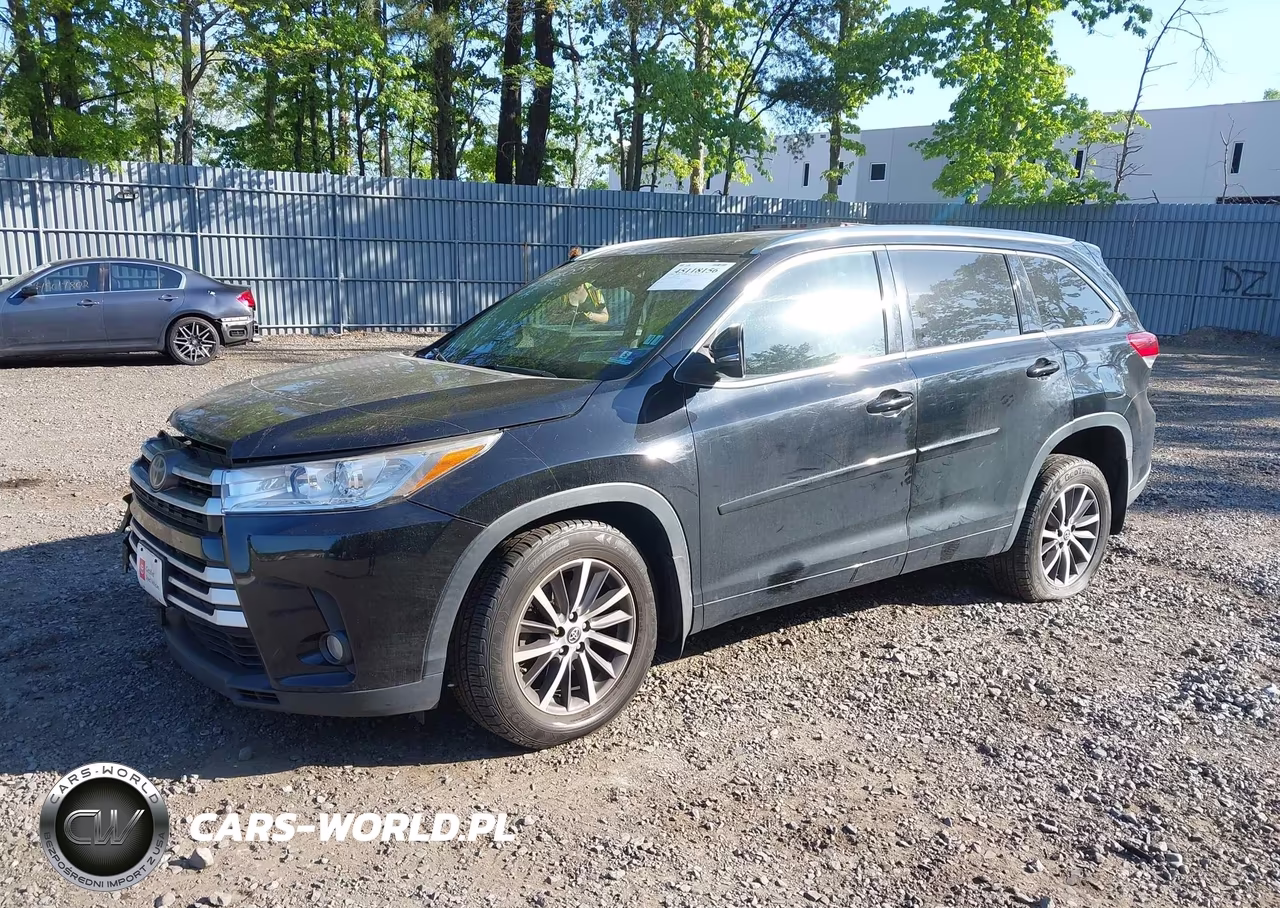 2017 Toyota Highlander Xle VIN:5TDJZRFHXHS421793 - 2