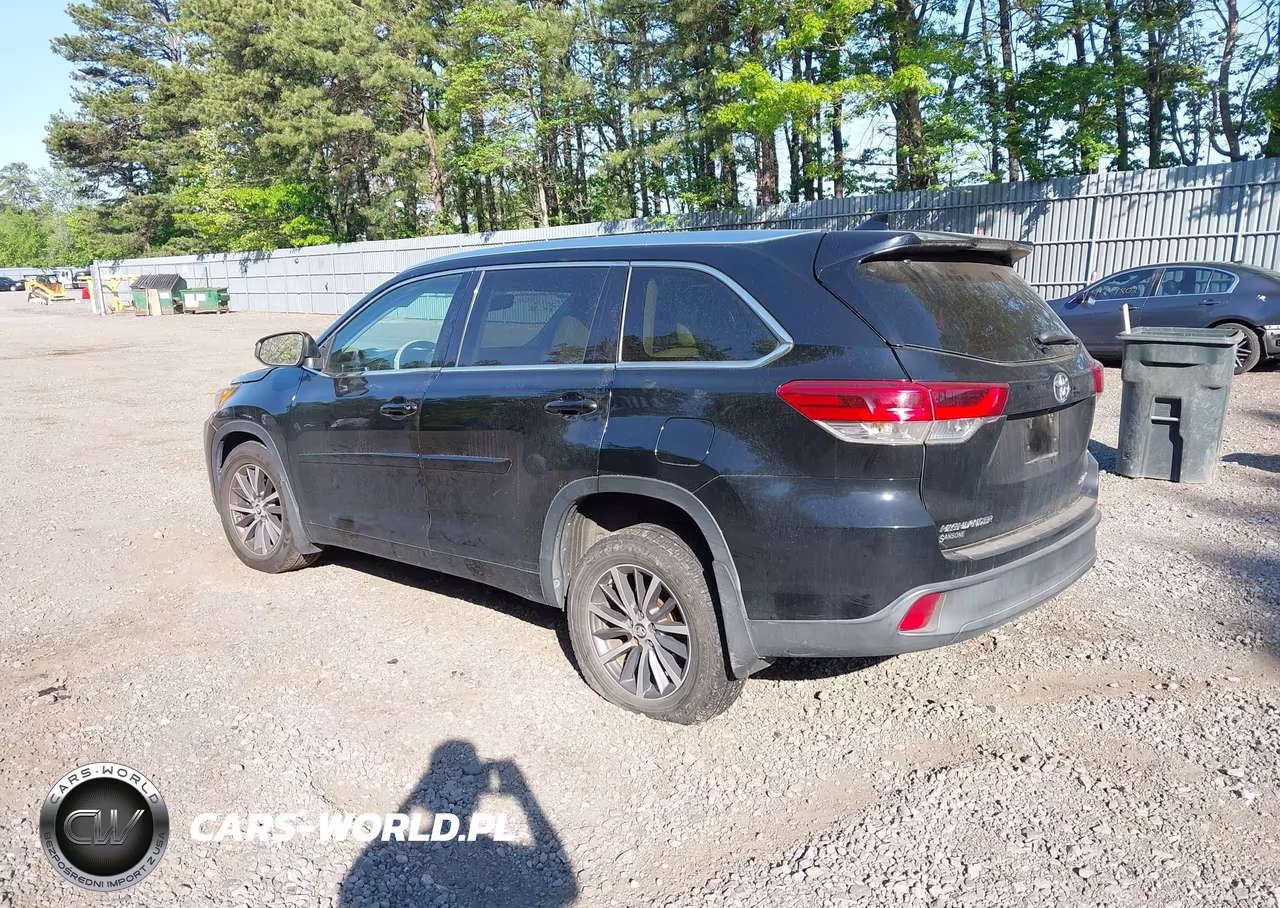2017 Toyota Highlander Xle VIN:5TDJZRFHXHS421793 - 3