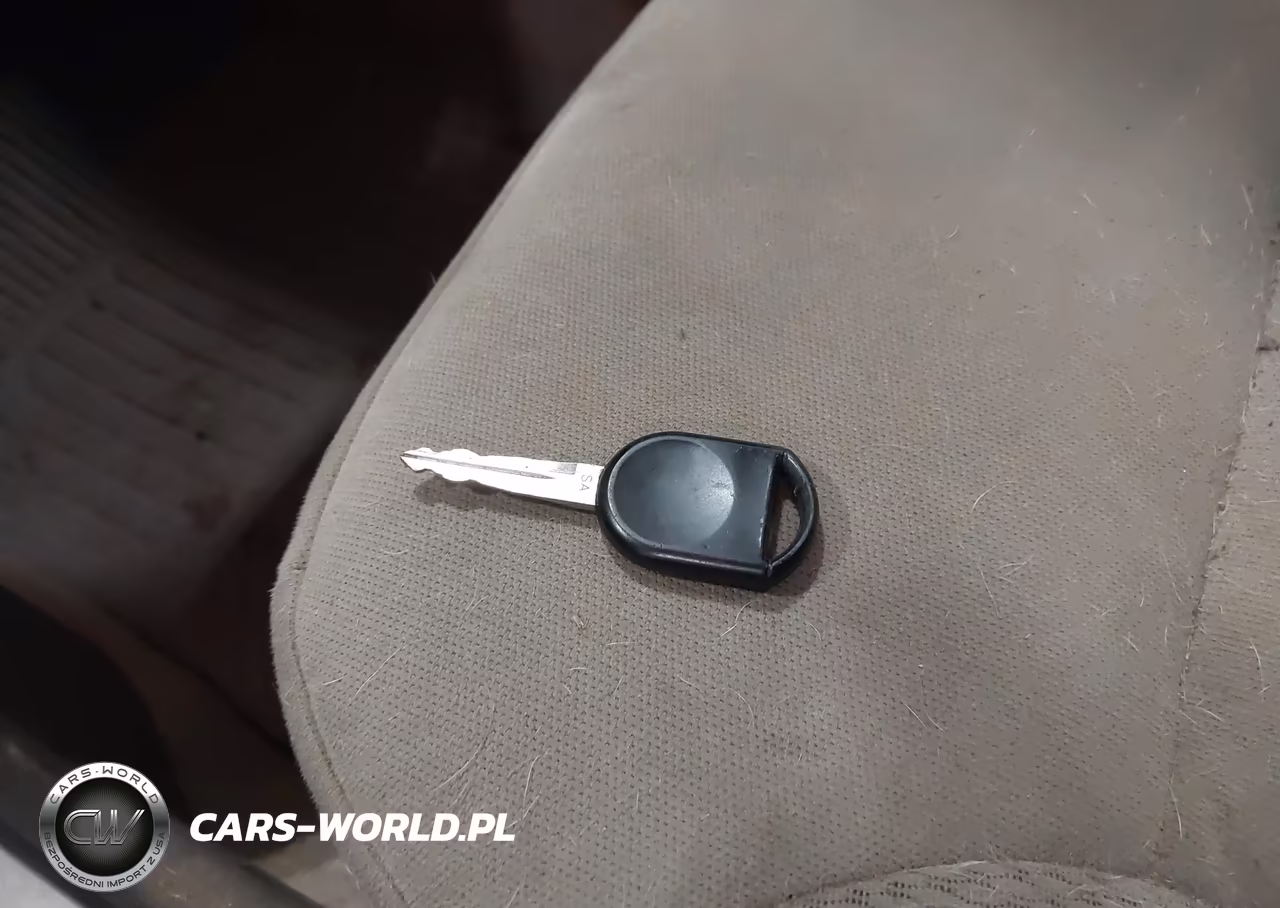 2009 Ford Focus S VIN:1FAHP34N49W210283 - 11