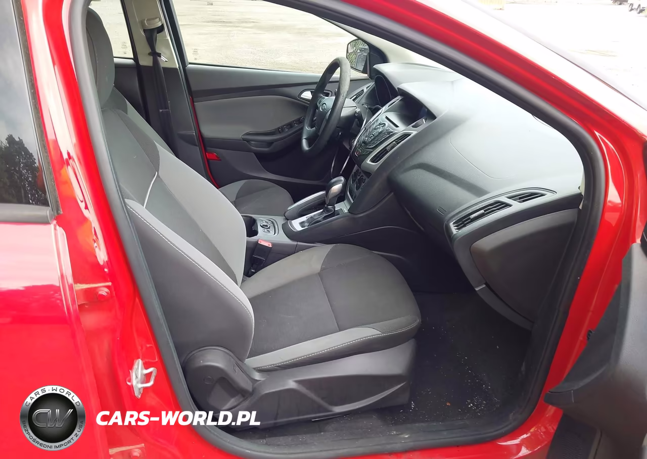 2013 Ford Focus Se VIN:1FADP3K22DL360295 - 5