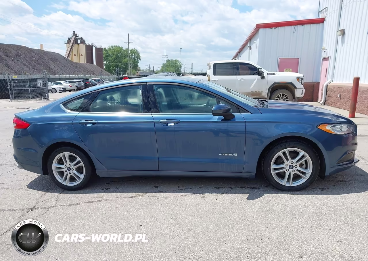 2018 Ford Fusion Hybrid S VIN:3FA6P0UU8JR254646 - 18