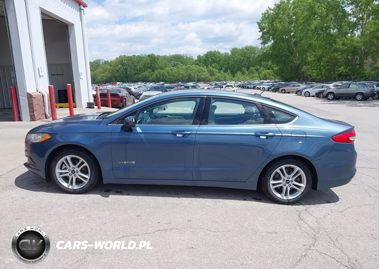 2018 Ford Fusion Hybrid S VIN:3FA6P0UU8JR254646 - 19