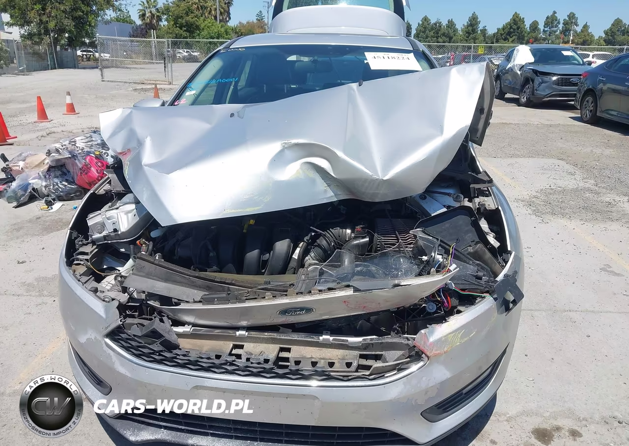 2016 Ford Focus Se VIN:1FADP3K29GL304441 - 6