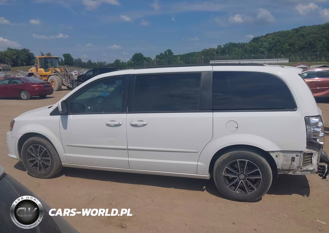 2017 Dodge Grand Caravan Gt VIN:2C4RDGEG8HR799196 - 14