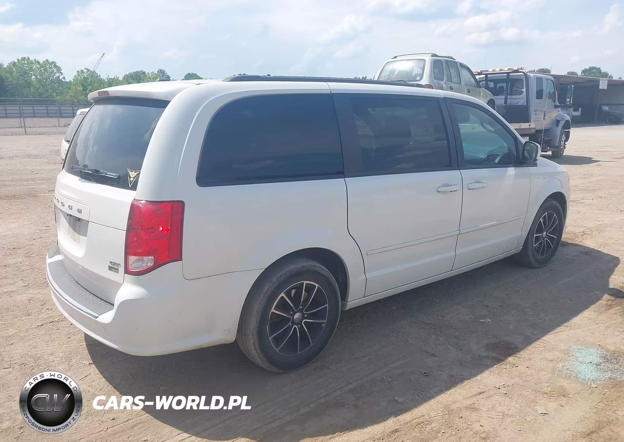 2017 Dodge Grand Caravan Gt VIN:2C4RDGEG8HR799196 - 4