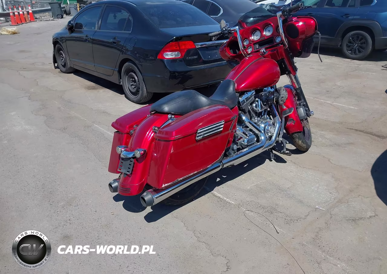2010 Harley-Davidson Flhx VIN:1HD1KB419AB608973 - 4