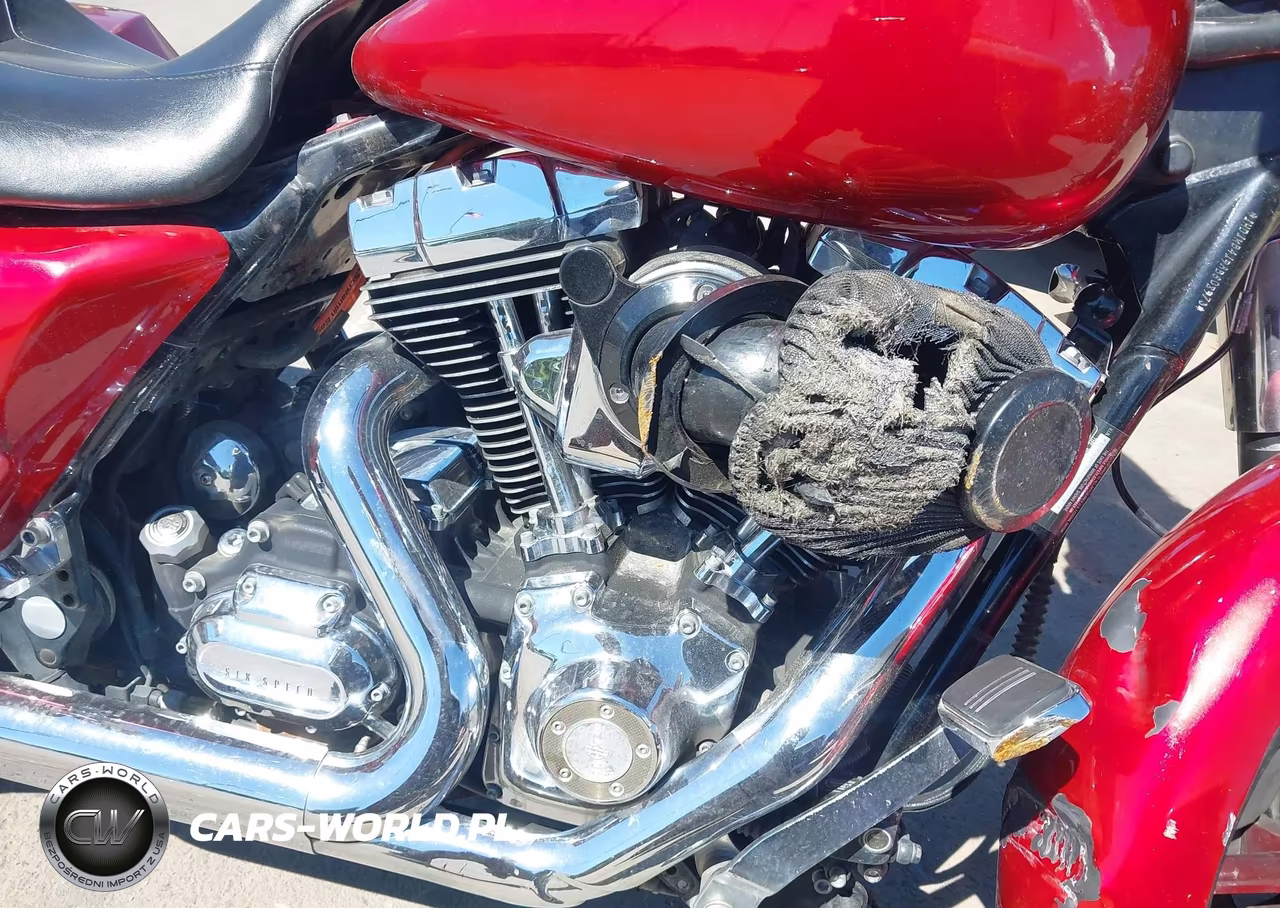 2010 Harley-Davidson Flhx VIN:1HD1KB419AB608973 - 8