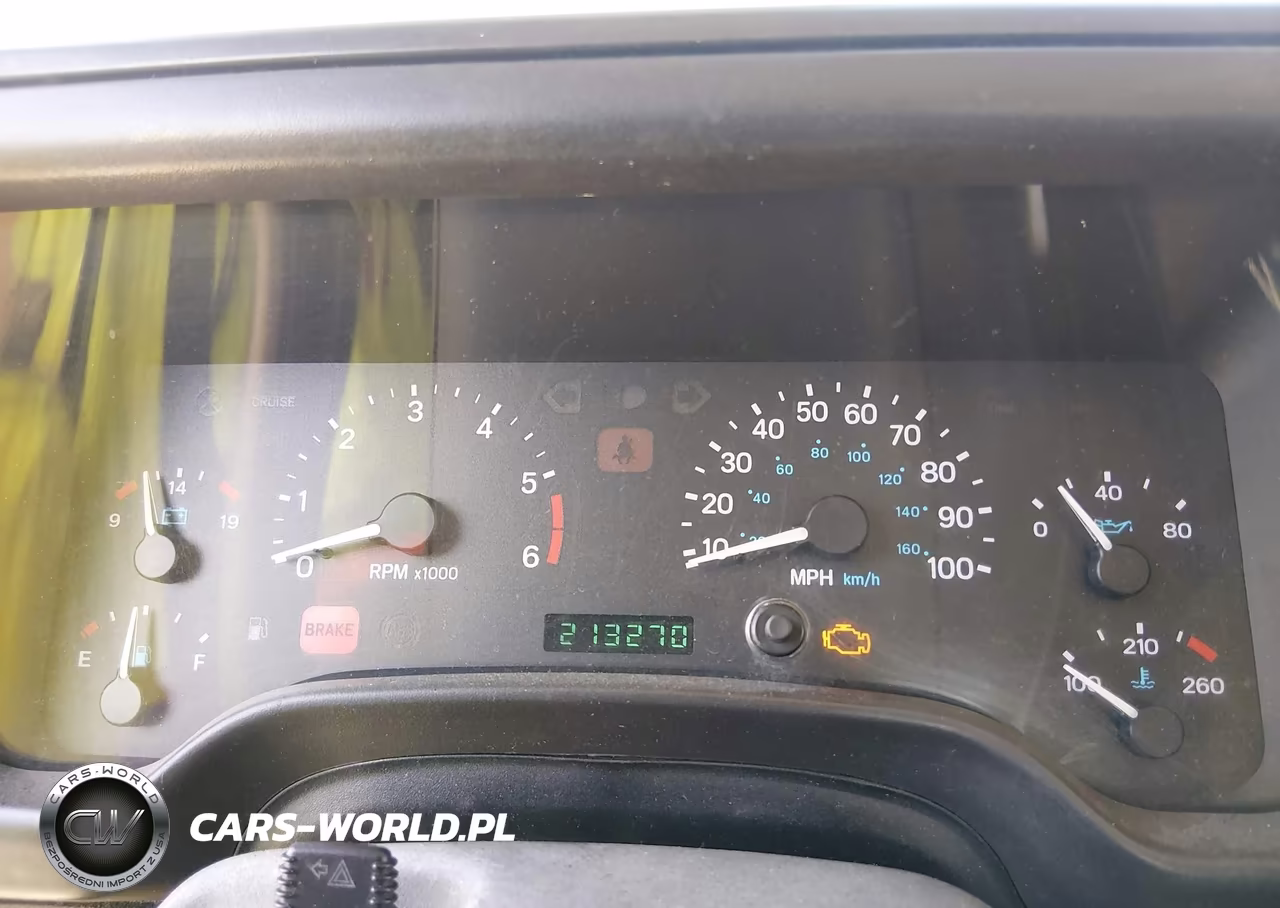 2000 Jeep Wrangler Sahara VIN:1J4FA59S6YP703110 - 7