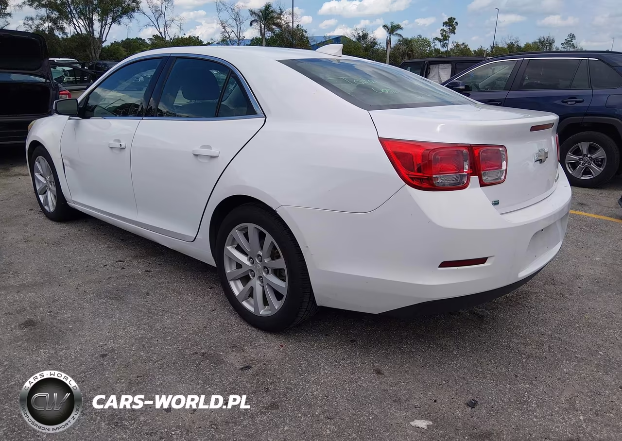 2015 Chevrolet Malibu 2Lt VIN:1G11D5SL3FF151913 - 3