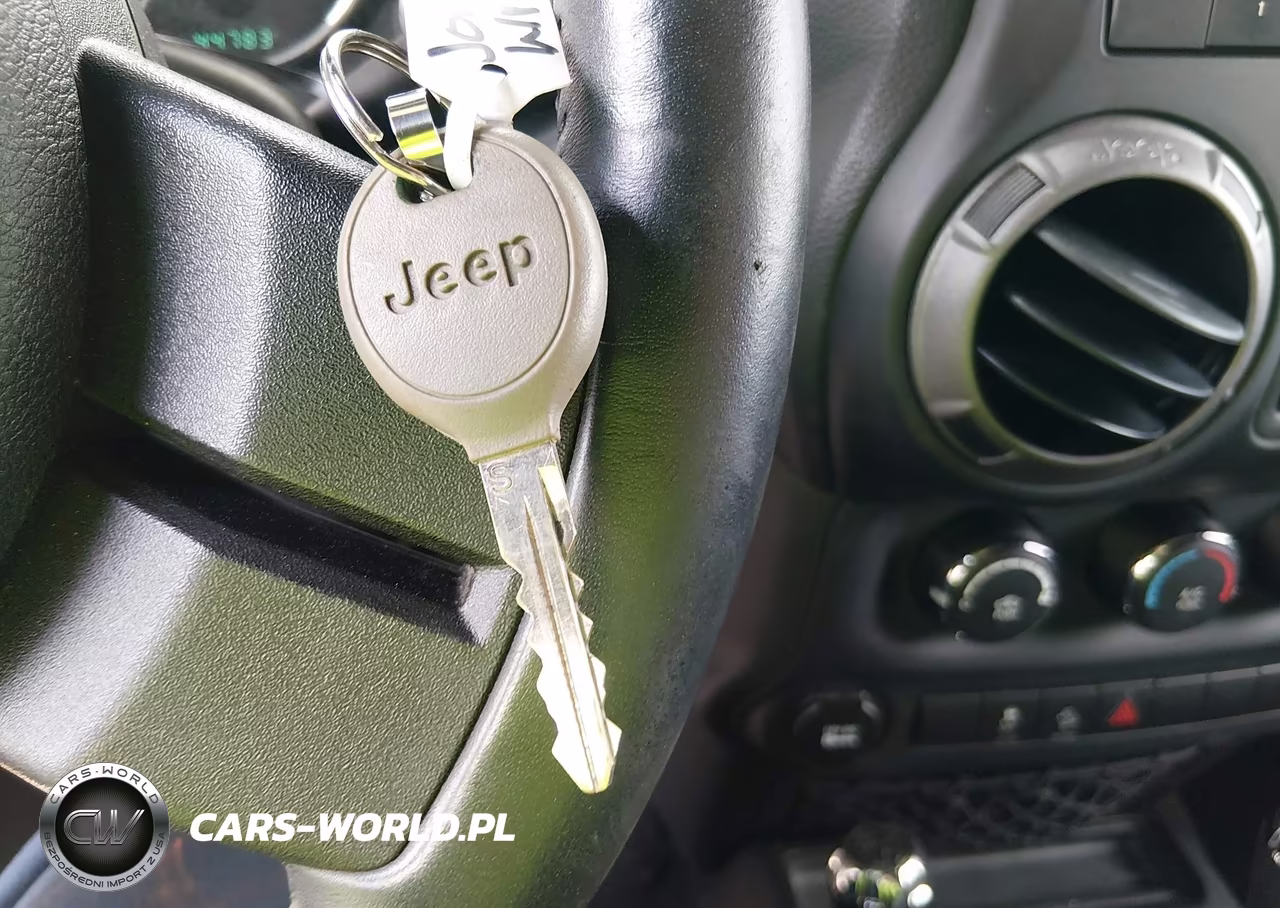 2014 Jeep Wrangler Willys Wheeler VIN:1C4AJWAG2EL253939 - 11