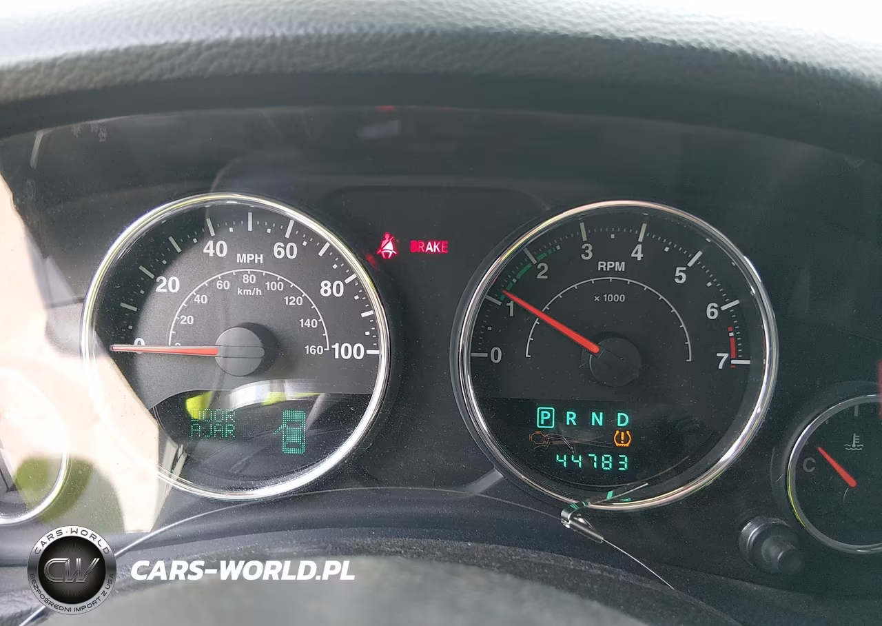2014 Jeep Wrangler Willys Wheeler VIN:1C4AJWAG2EL253939 - 7