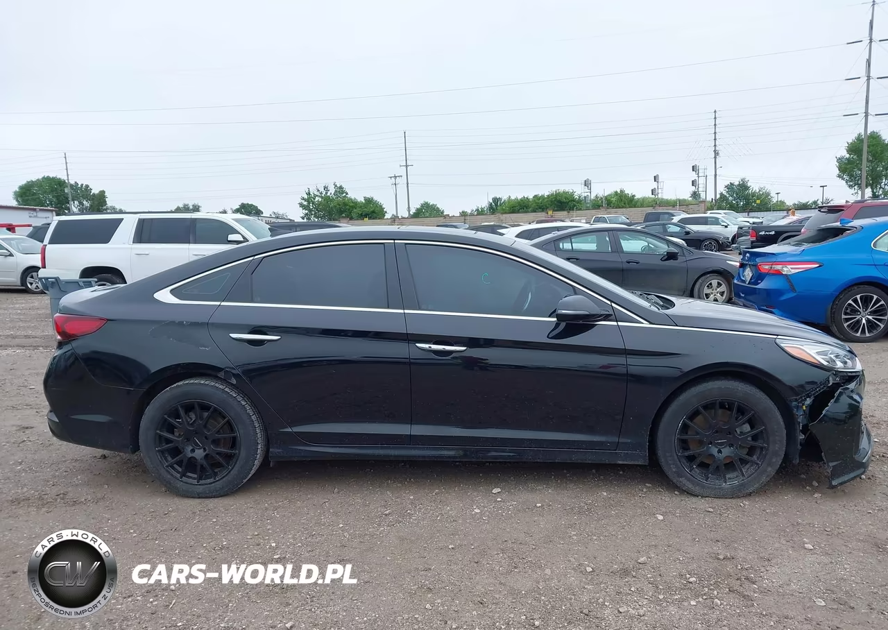 2018 Hyundai Sonata Limited VIN:5NPE34AF0JH600500 - 13