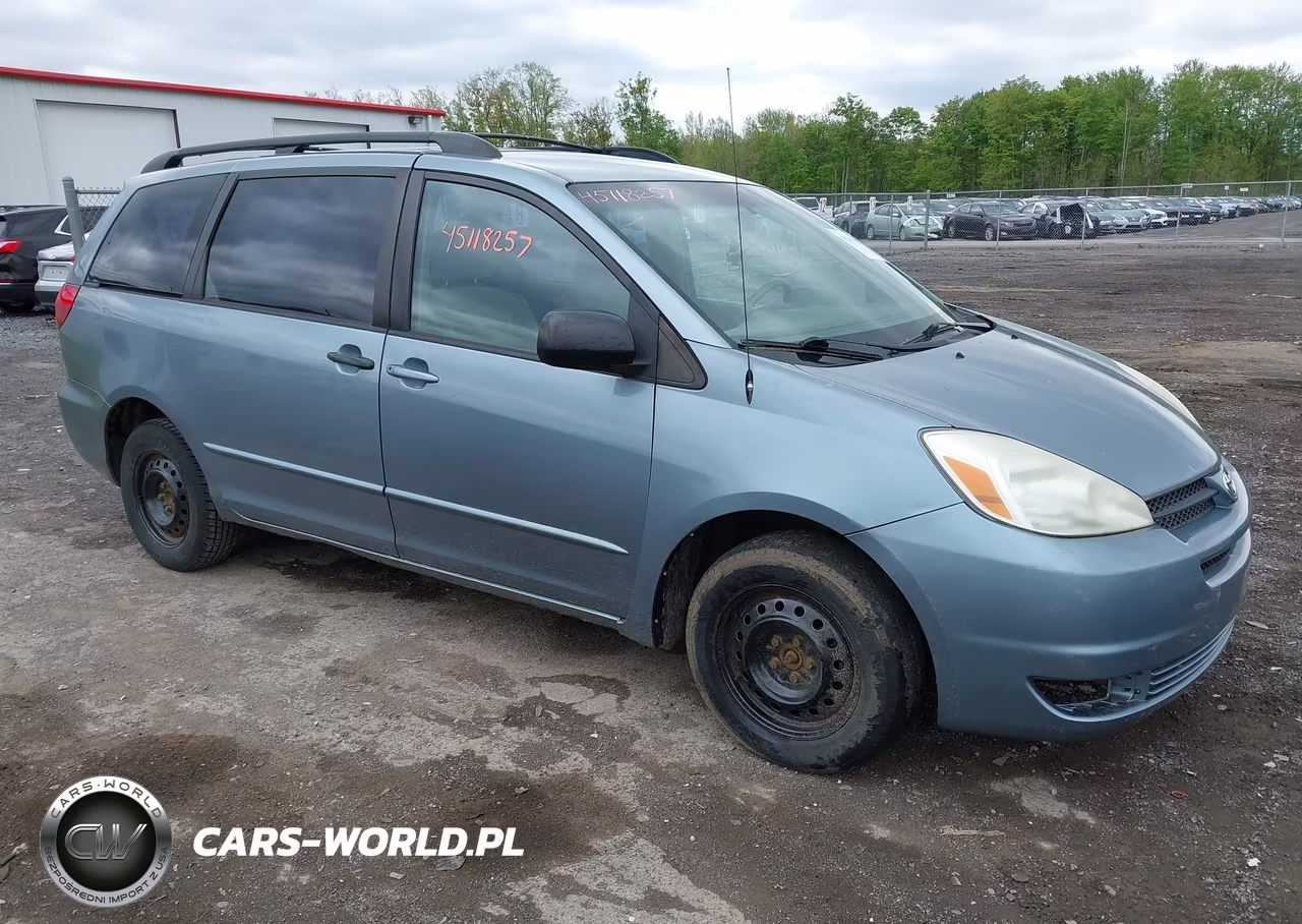 Główne zdjęcie 2004 Toyota Sienna Ce