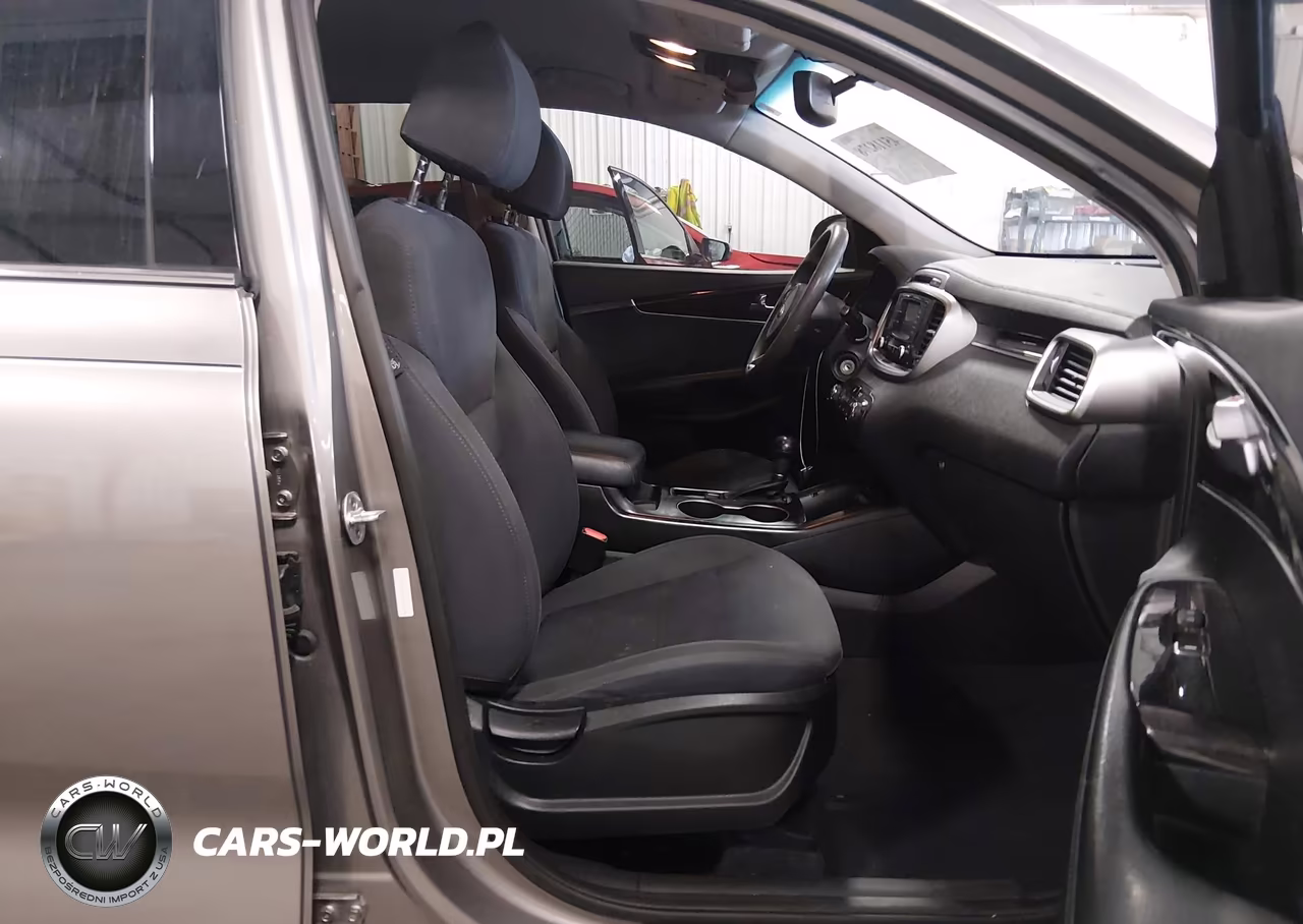 2018 Kia Sorento 3.3L Lx VIN:5XYPG4A52JG387433 - 5