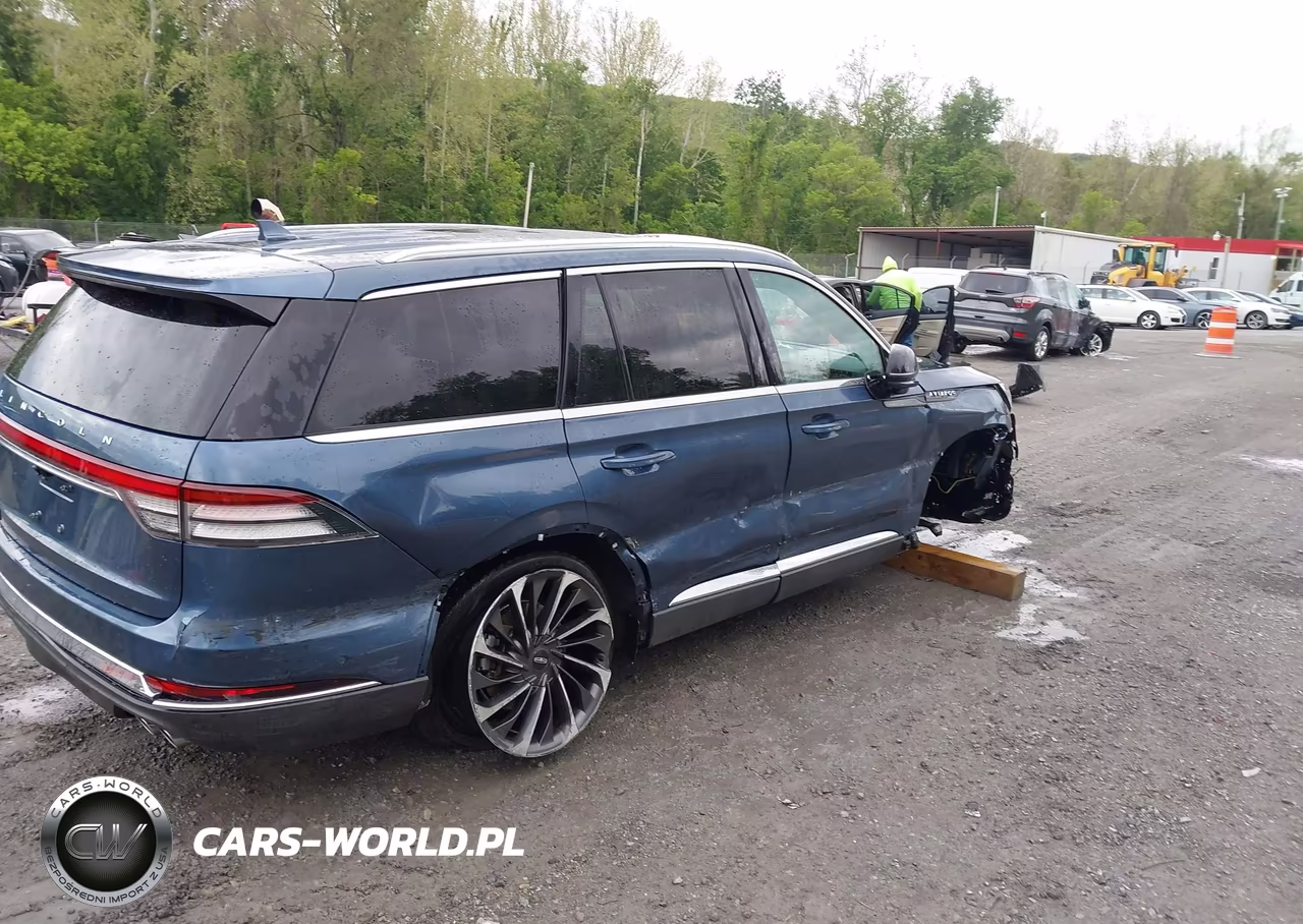 2020 Lincoln Aviator Reserve VIN:5LM5J7XC6LGL06071 - 4
