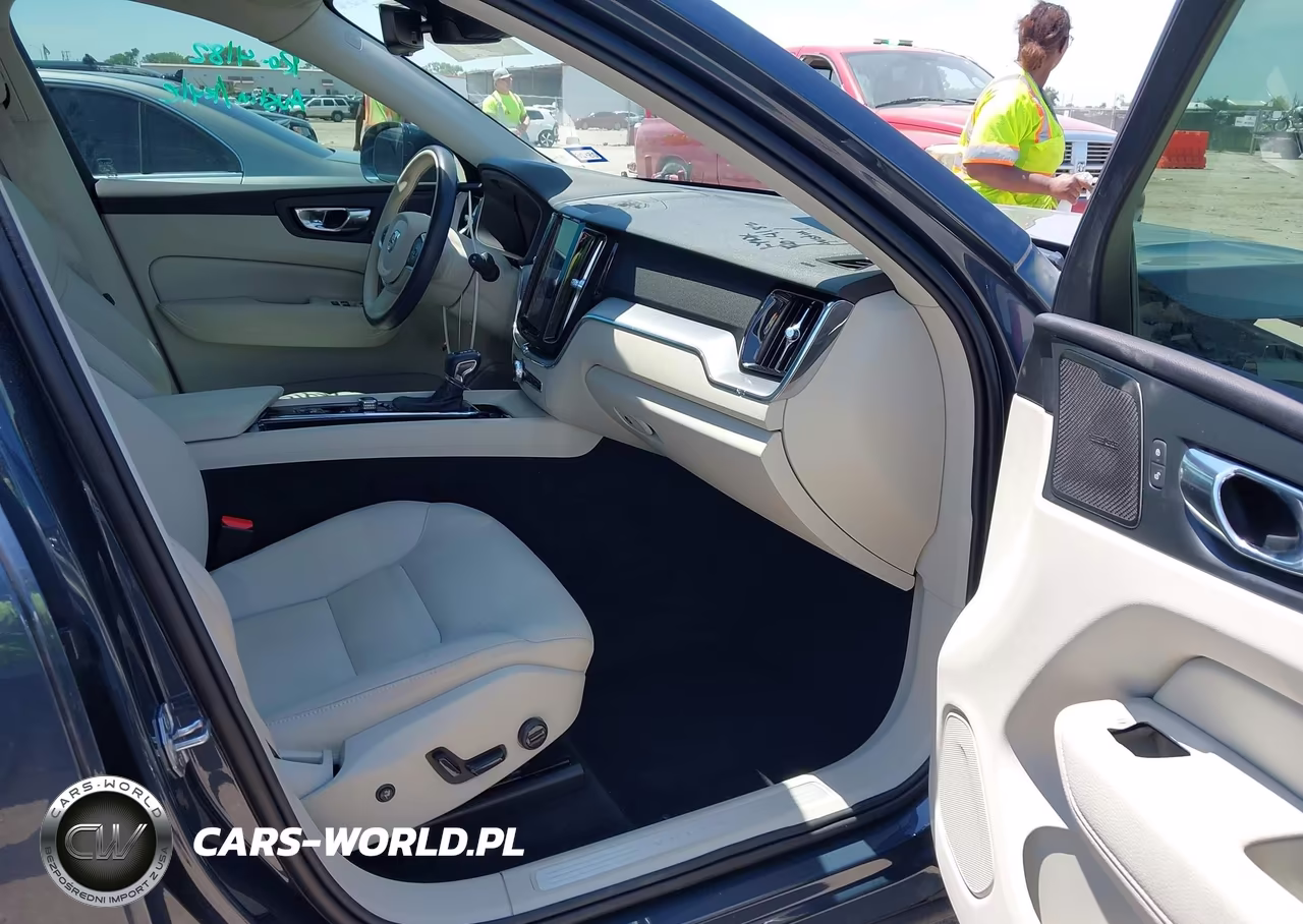 2020 Volvo Xc60 T5 Momentum VIN:YV4102DK2L1582738 - 5