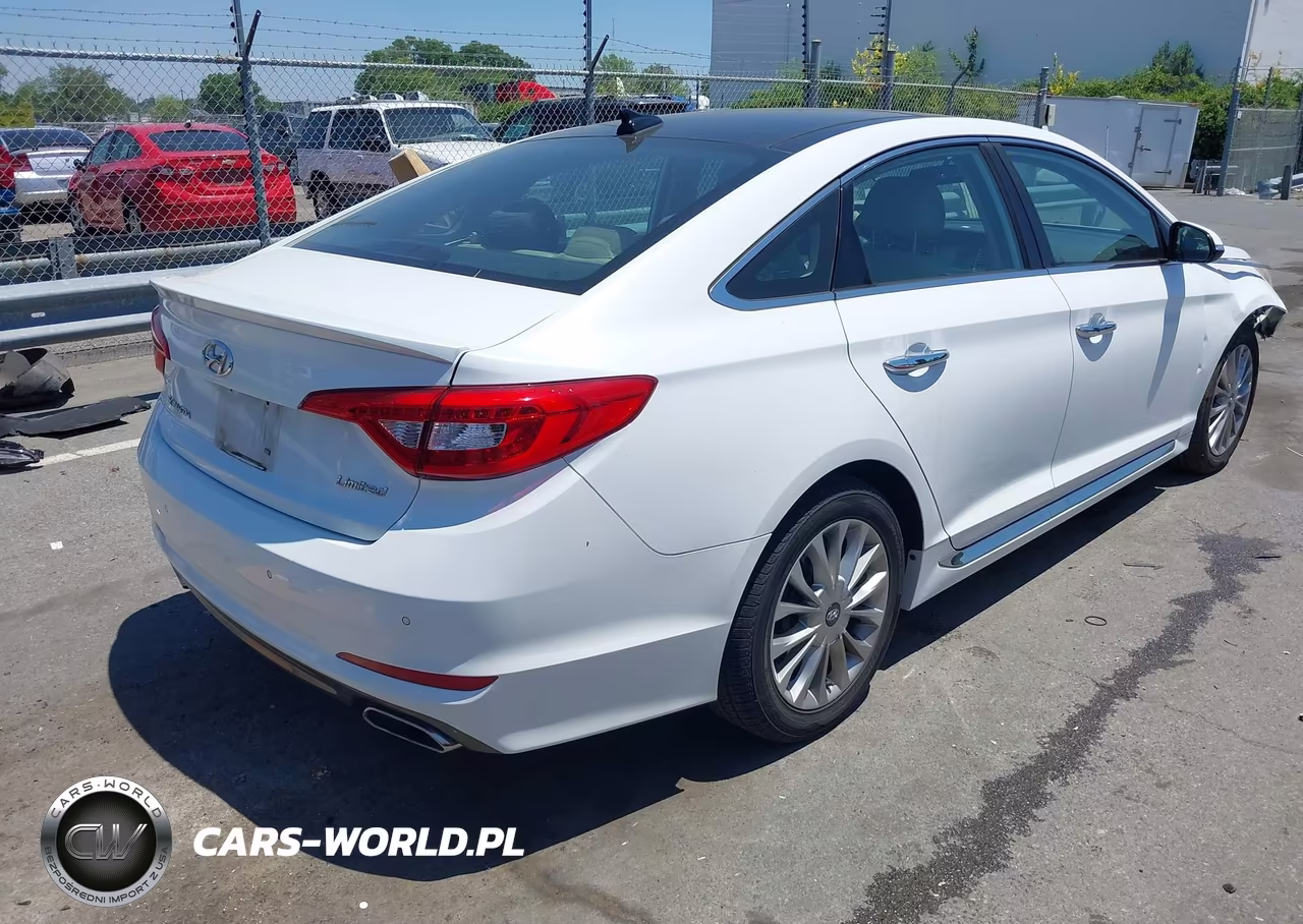 2015 Hyundai Sonata Limited VIN:5NPE34AFXFH134520 - 4