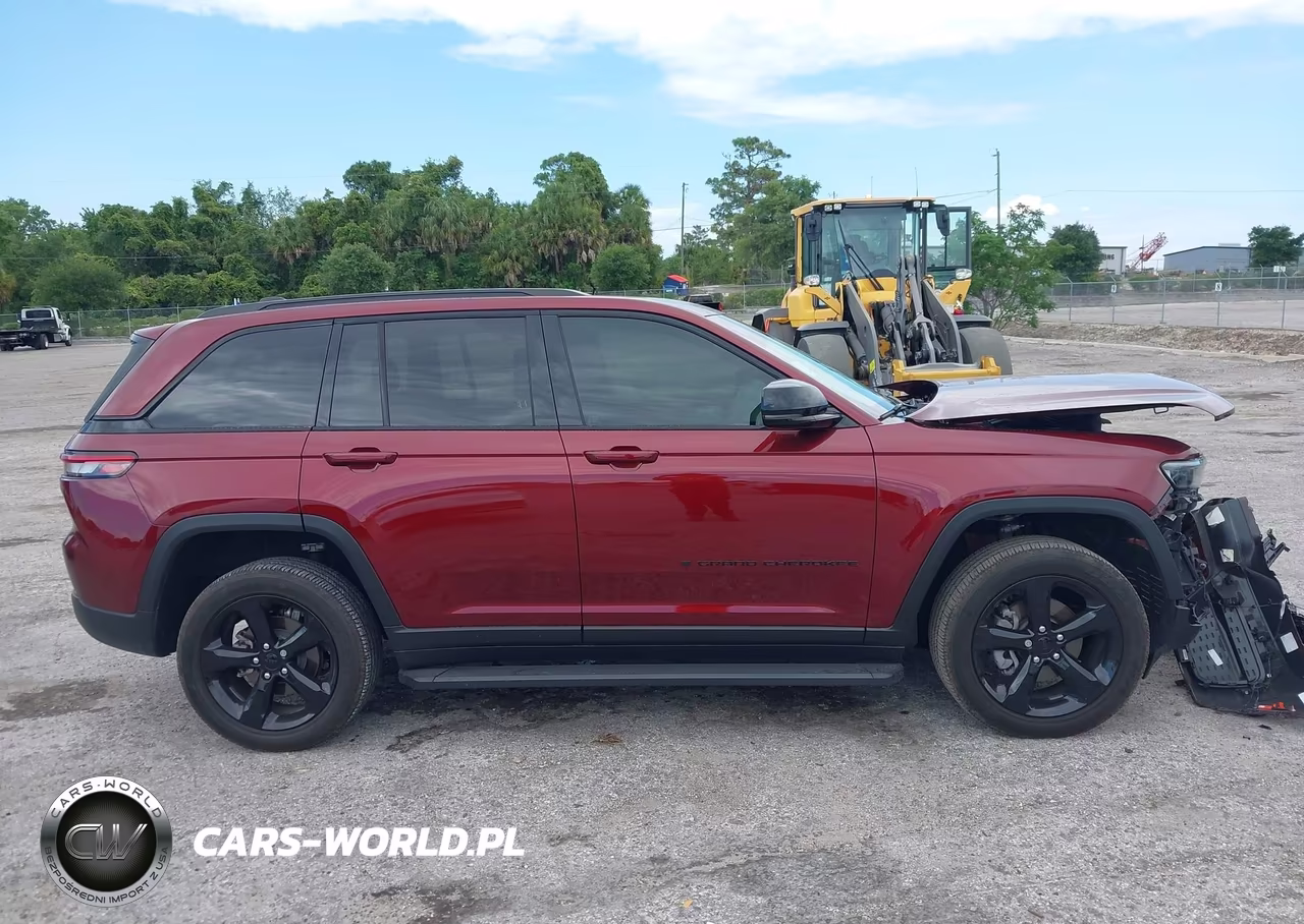 2024 Jeep Grand Cherokee Altitude X 4X2 VIN:1C4RJGAG4R8601578 - 13