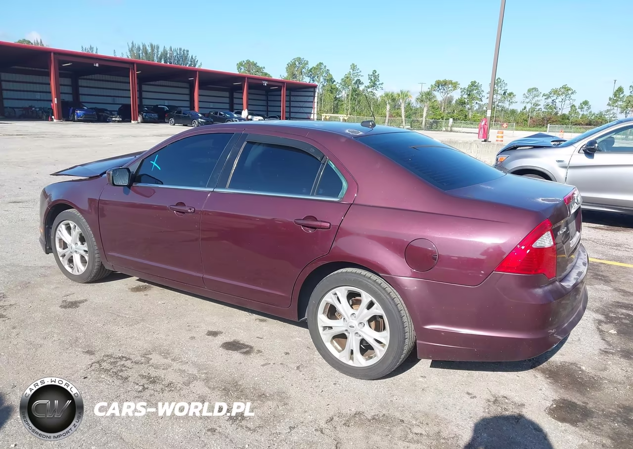 2012 Ford Fusion Se VIN:3FAHP0HG1CR418982 - 3