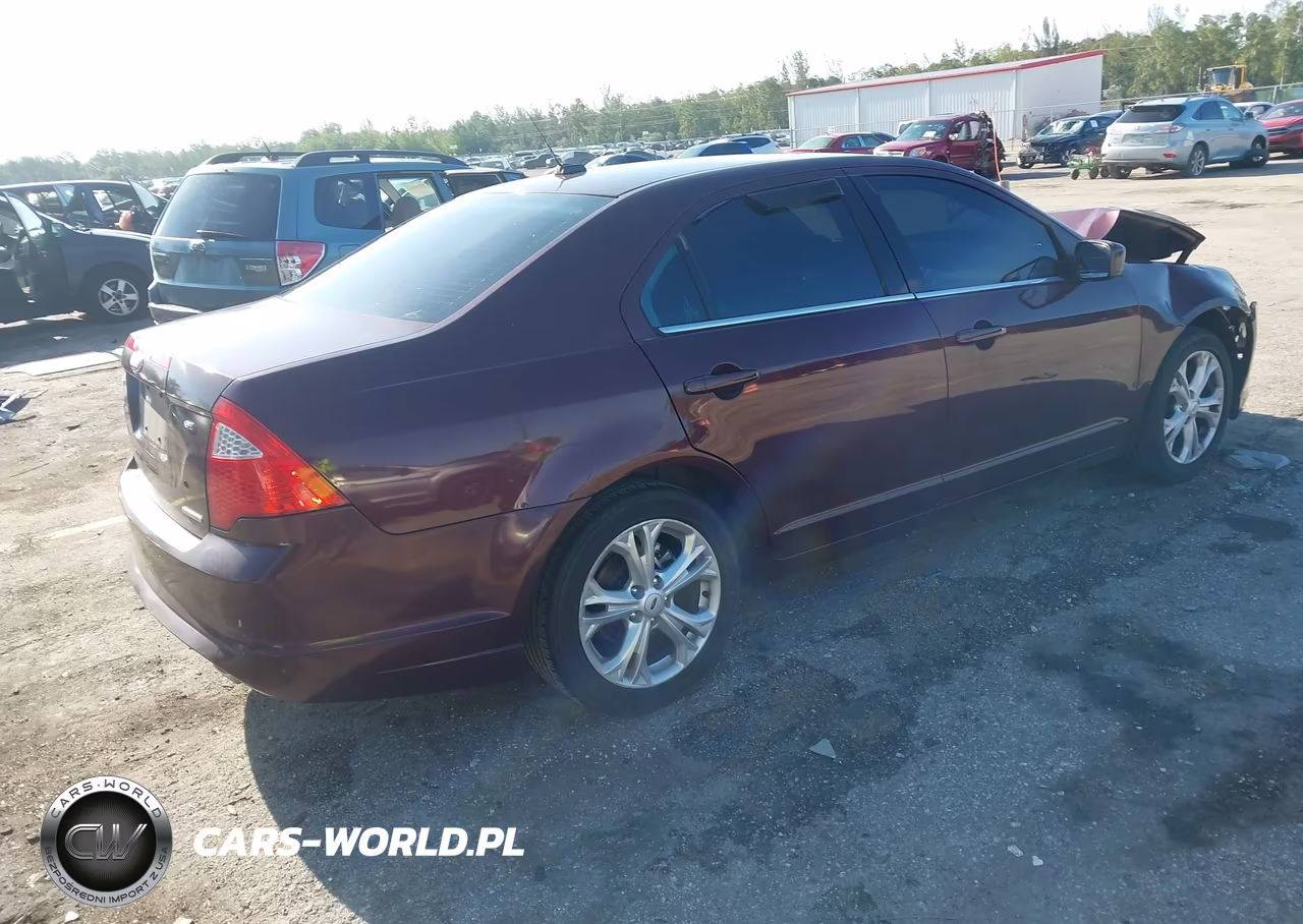 2012 Ford Fusion Se VIN:3FAHP0HG1CR418982 - 4