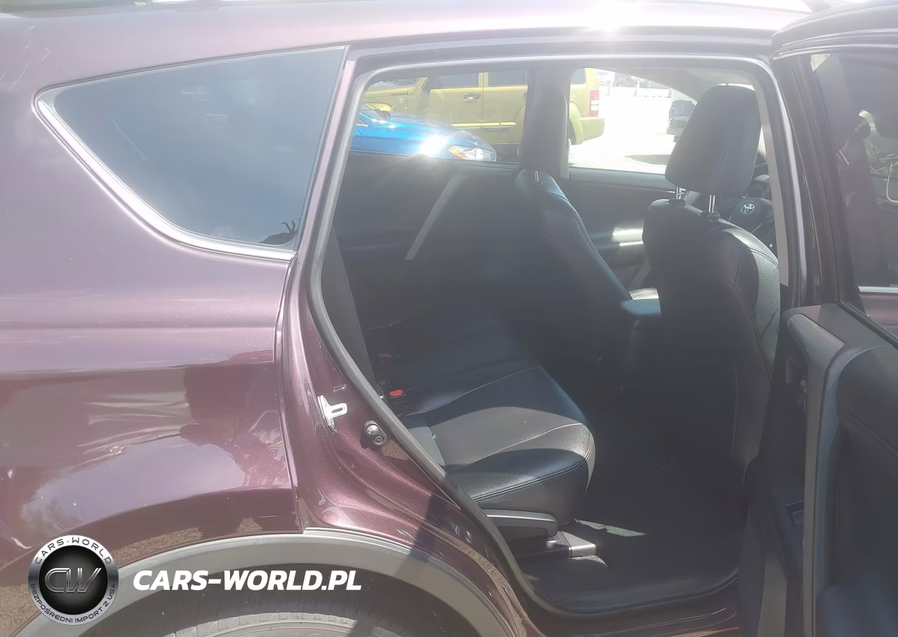 2017 Toyota Rav4 Le VIN:2T3BFREV5HW599677 - 8