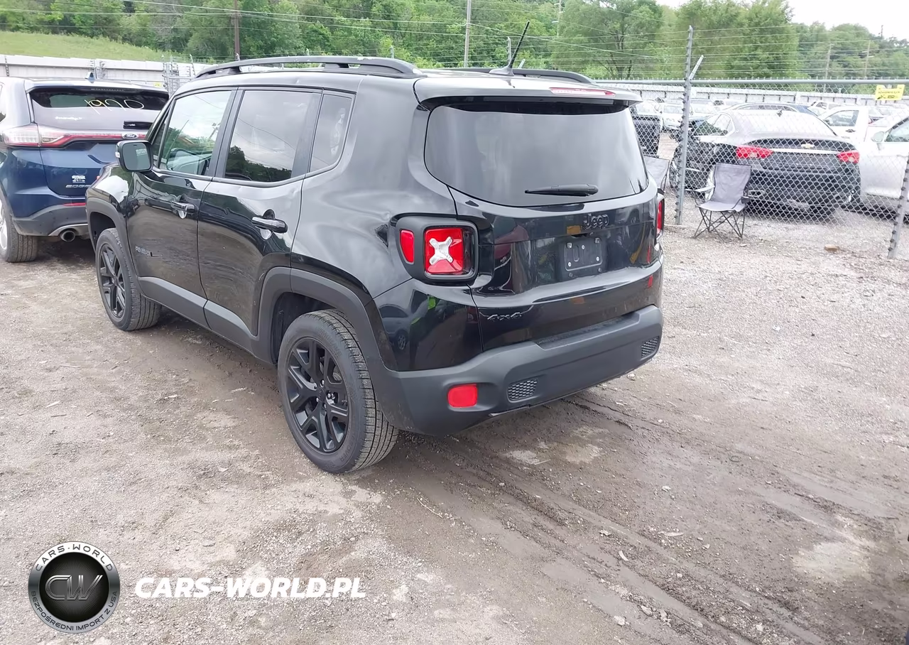 2017 Jeep Renegade Altitude 4X4 VIN:ZACCJBBB9HPG05810 - 3