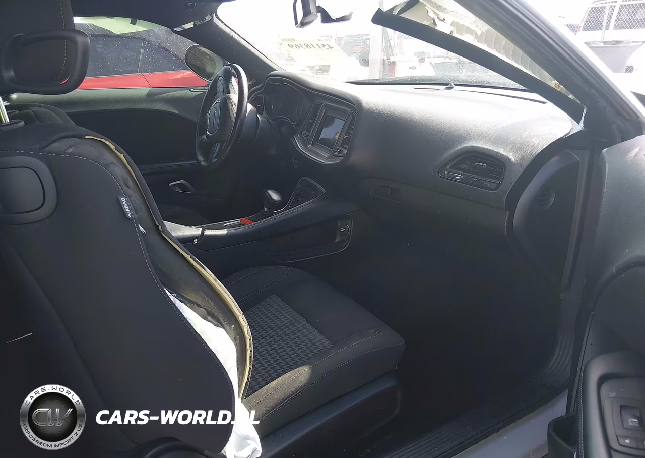 2022 Dodge Challenger Sxt VIN:2C3CDZAG3NH151293 - 5
