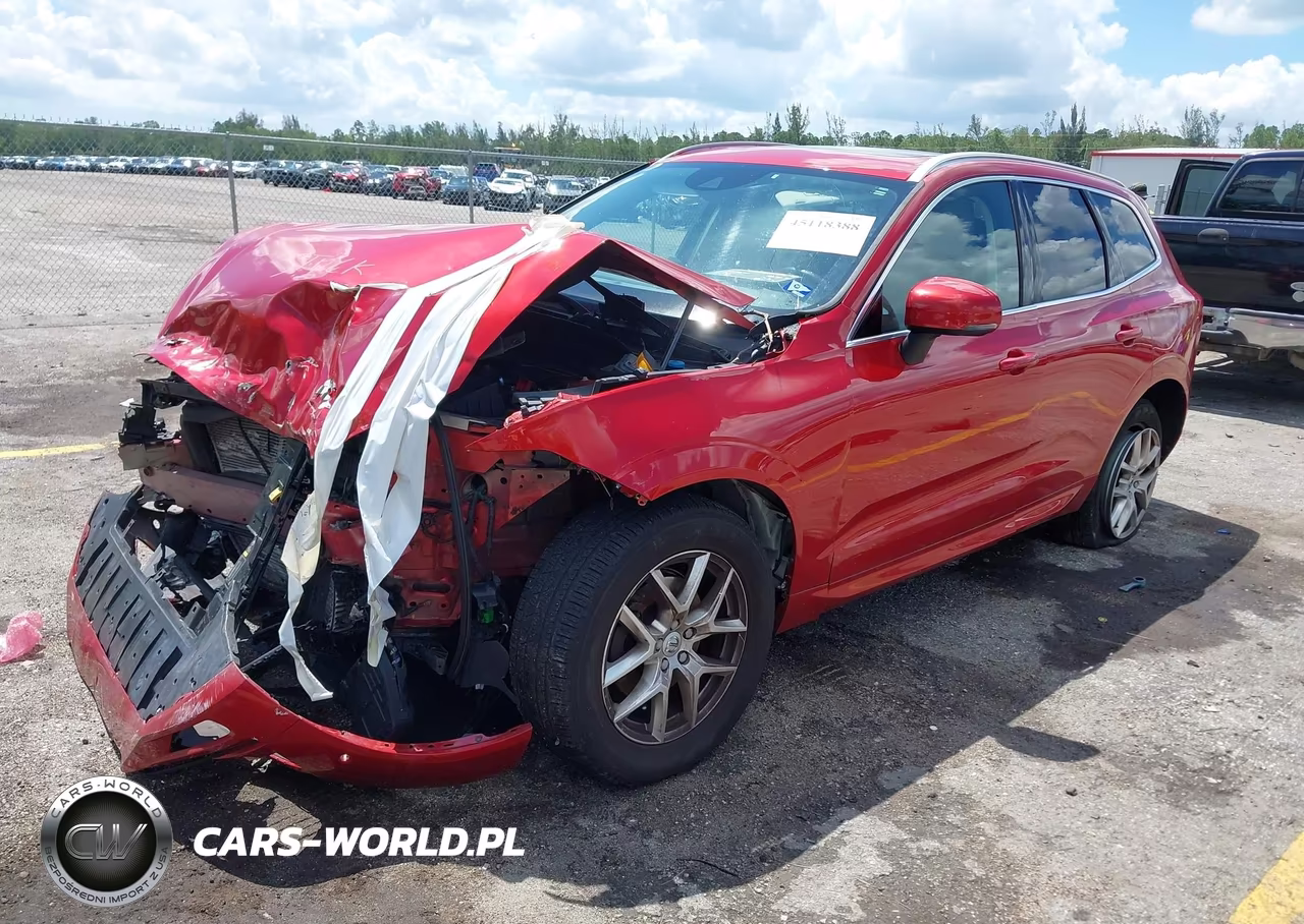 2018 Volvo Xc60 T5 Momentum VIN:LYV102RK8JB121304 - 2