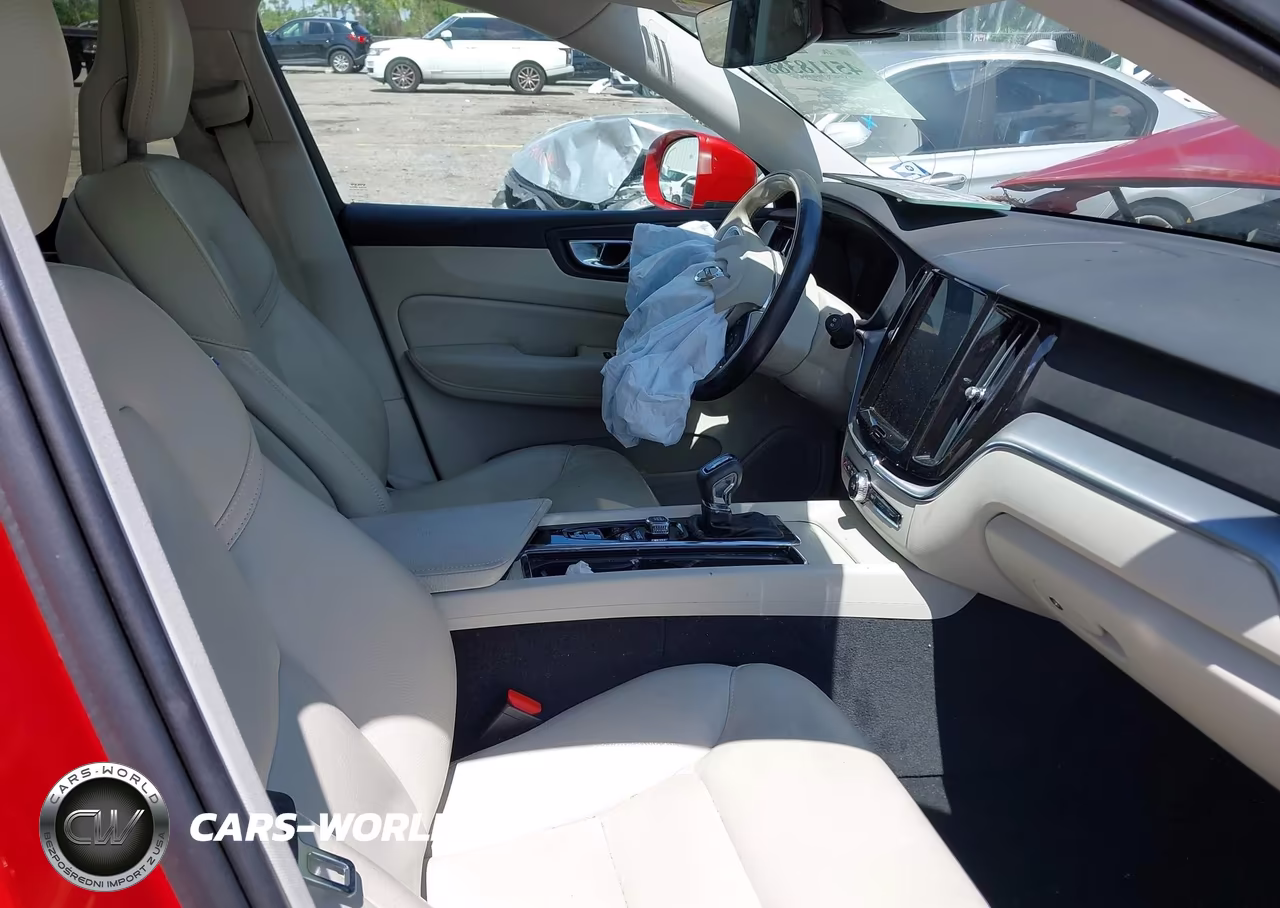 2018 Volvo Xc60 T5 Momentum VIN:LYV102RK8JB121304 - 5